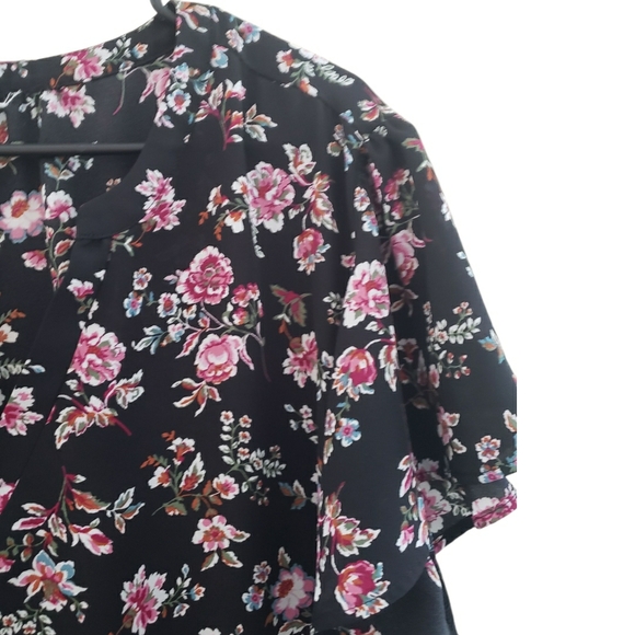 Maurices Black and Pink Floral Blouse - Picture 2 of 3